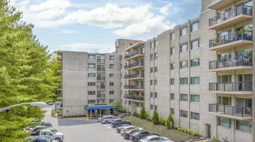 Eudowood-Towers-apartments-exterior